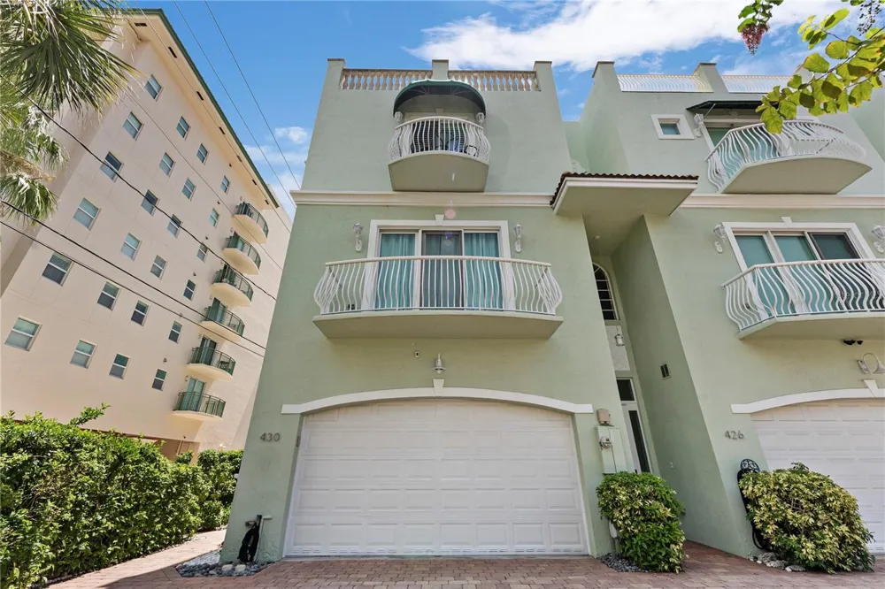 430 SUNSET DRIVE Pompano Beach, FL 33062