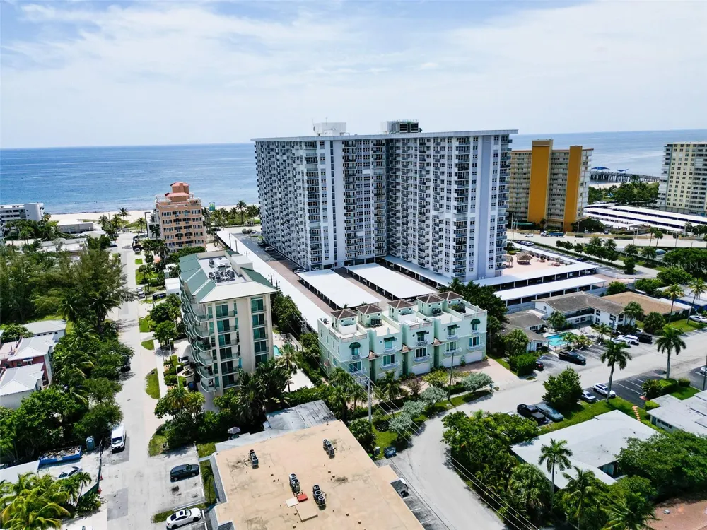 430 SUNSET DRIVE Pompano Beach, FL 33062