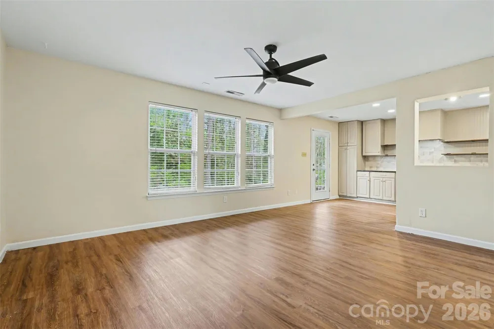 2648 Stream Bank Drive Charlotte, NC 28269