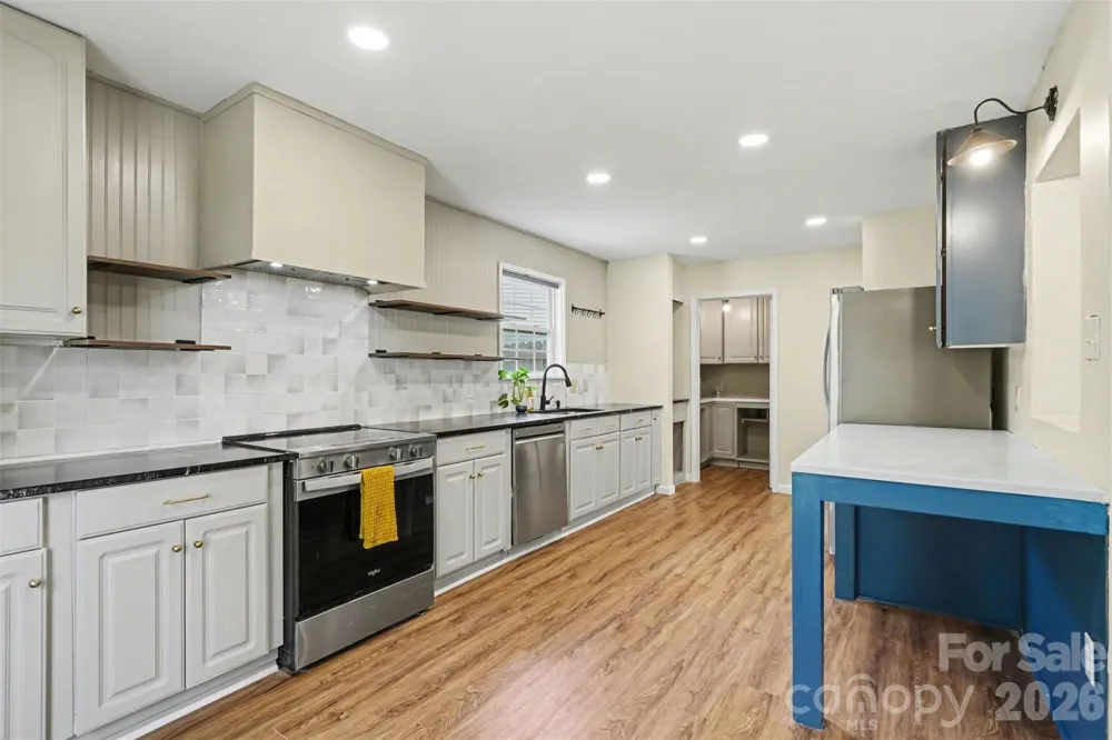 2648 Stream Bank Drive Charlotte, NC 28269