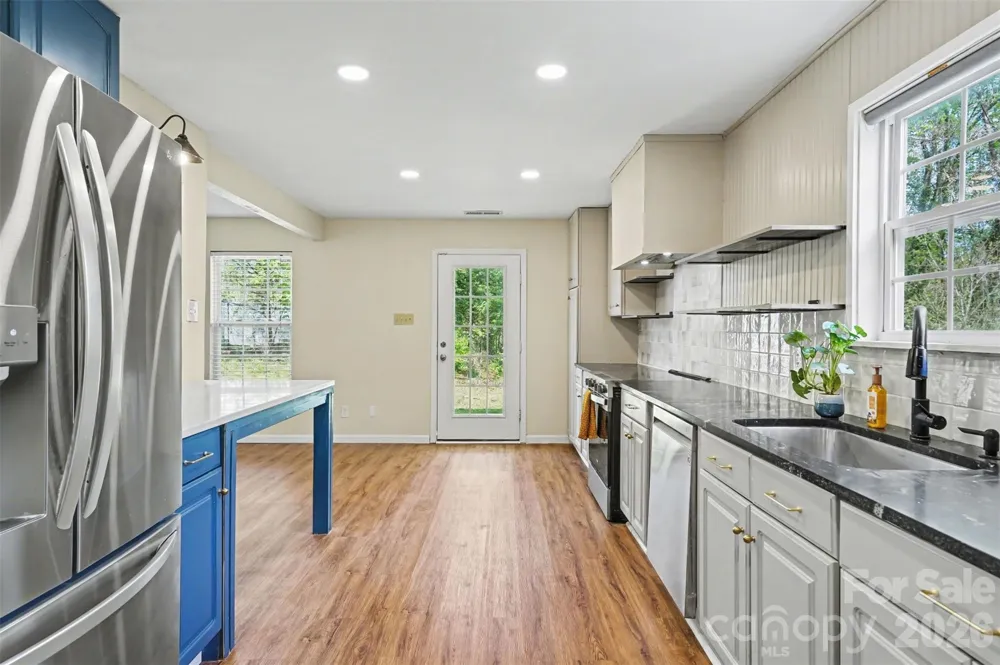 2648 Stream Bank Drive Charlotte, NC 28269