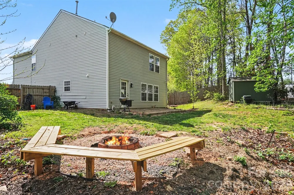 2648 Stream Bank Drive Charlotte, NC 28269