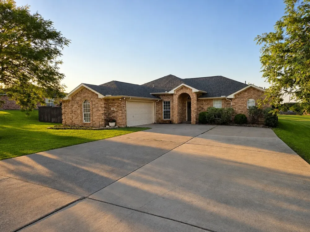 105 Hillside Drive Celina, TX 75009
