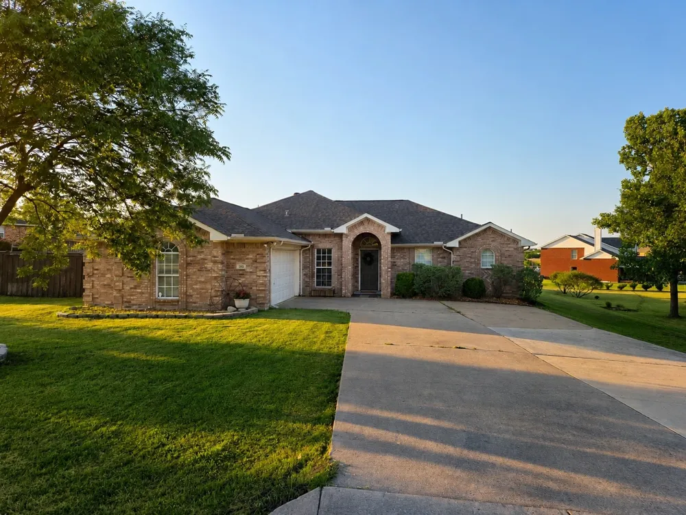 105 Hillside Drive Celina, TX 75009