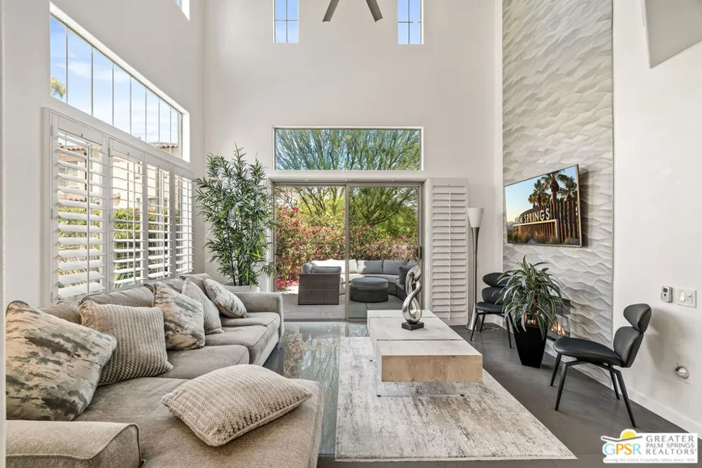 324 Ameno Drive Palm Springs, CA 92262