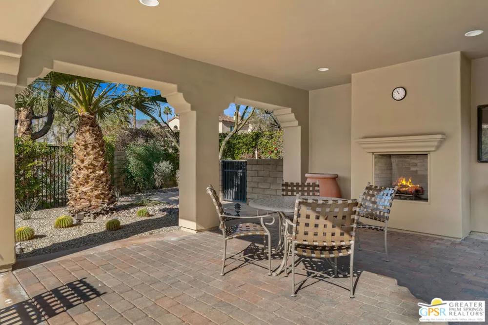 324 Ameno Drive Palm Springs, CA 92262