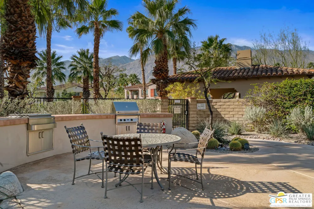 324 Ameno Drive Palm Springs, CA 92262