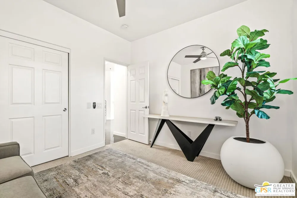324 Ameno Drive Palm Springs, CA 92262