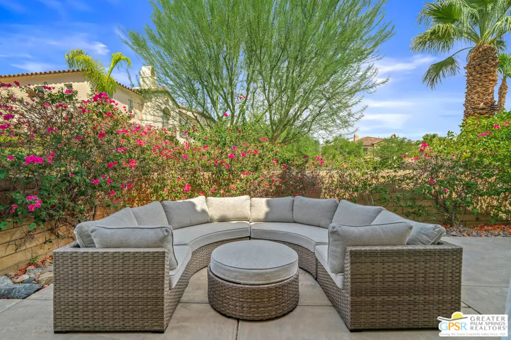 324 Ameno Drive Palm Springs, CA 92262