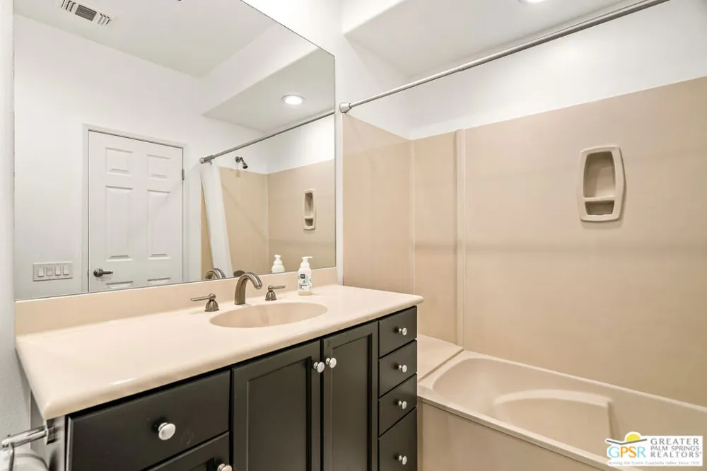324 Ameno Drive Palm Springs, CA 92262