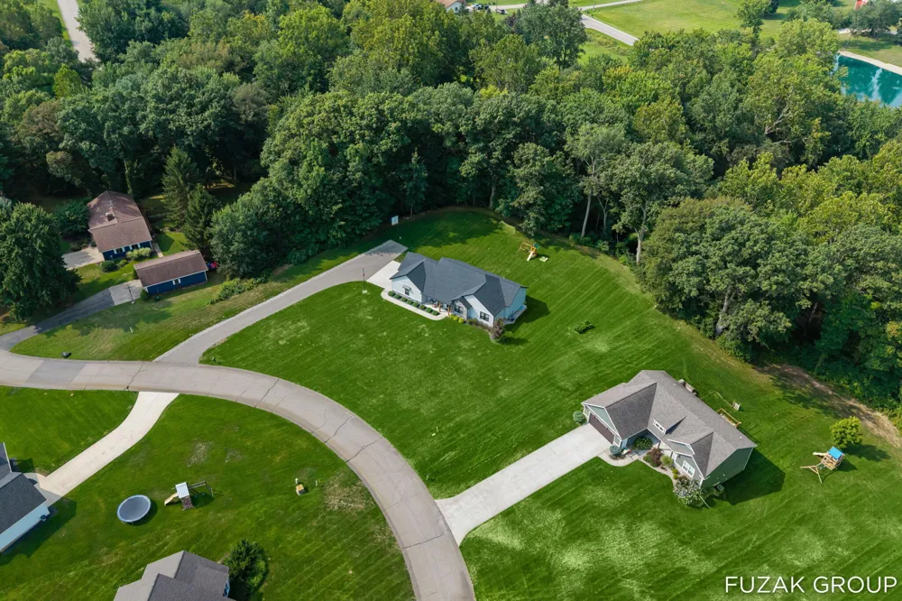 4154 Meyer Drive Hamilton, MI 49419