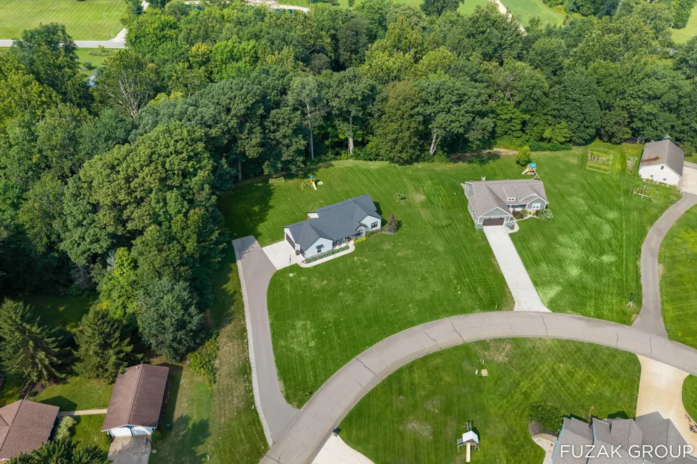 4154 Meyer Drive Hamilton, MI 49419