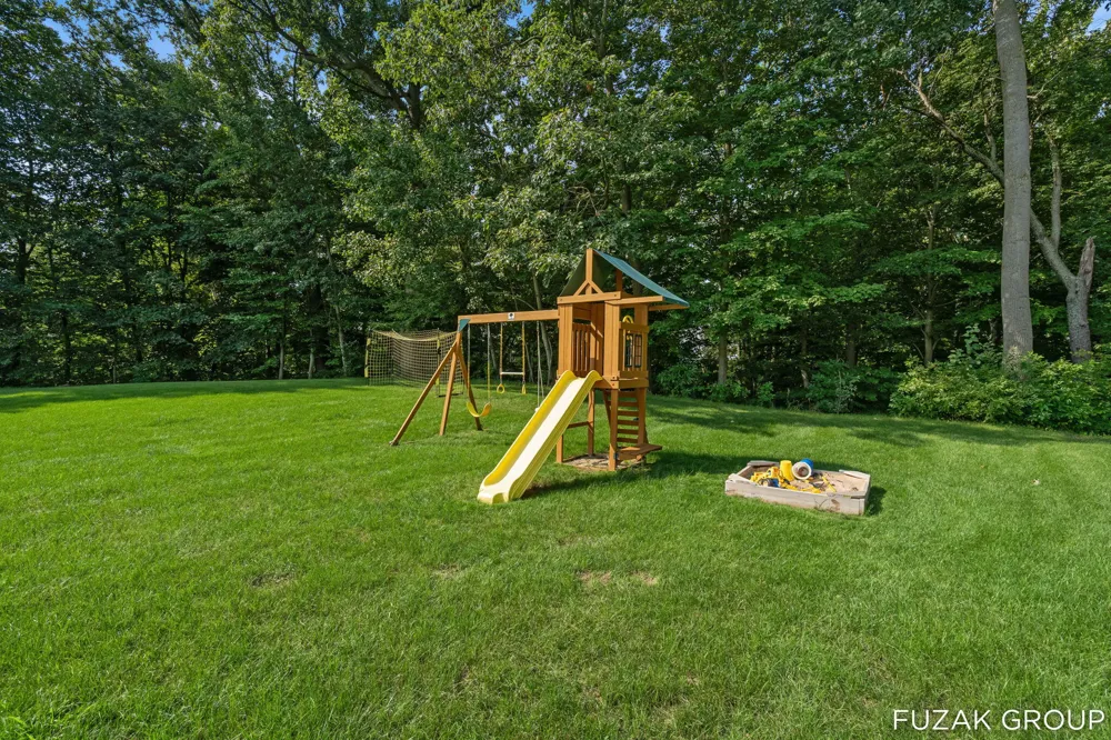 4154 Meyer Drive Hamilton, MI 49419