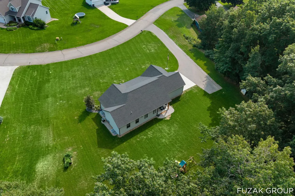 4154 Meyer Drive Hamilton, MI 49419