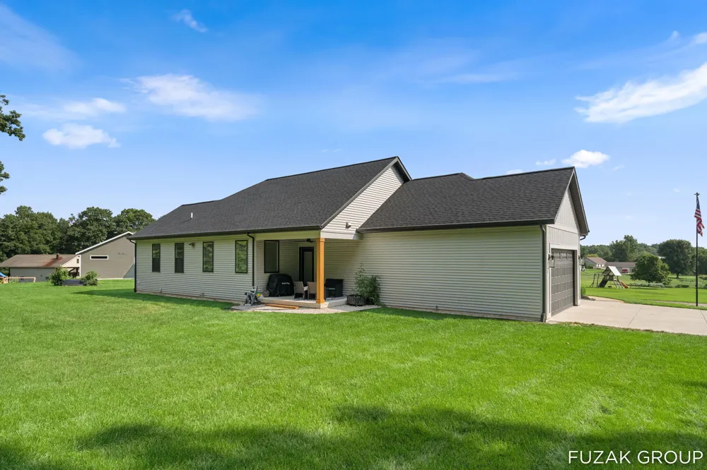 4154 Meyer Drive Hamilton, MI 49419