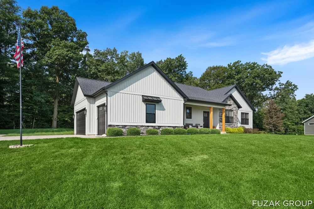 4154 Meyer Drive Hamilton, MI 49419