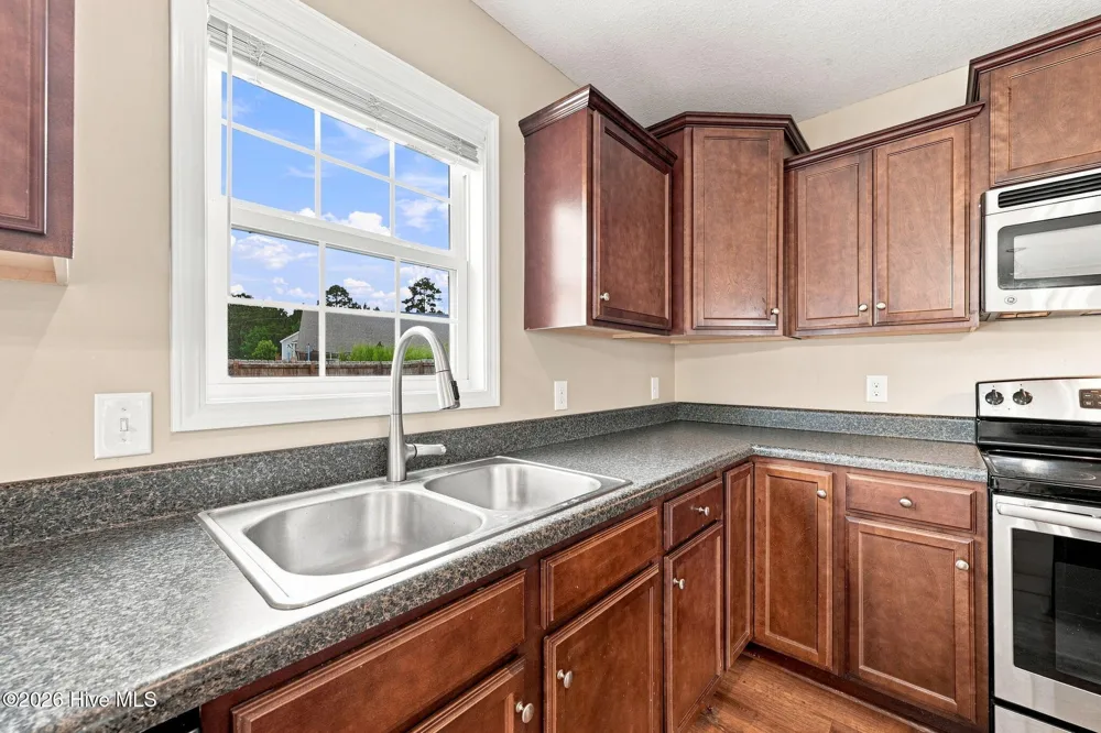 104 Cavalier Drive Jacksonville, NC 28546