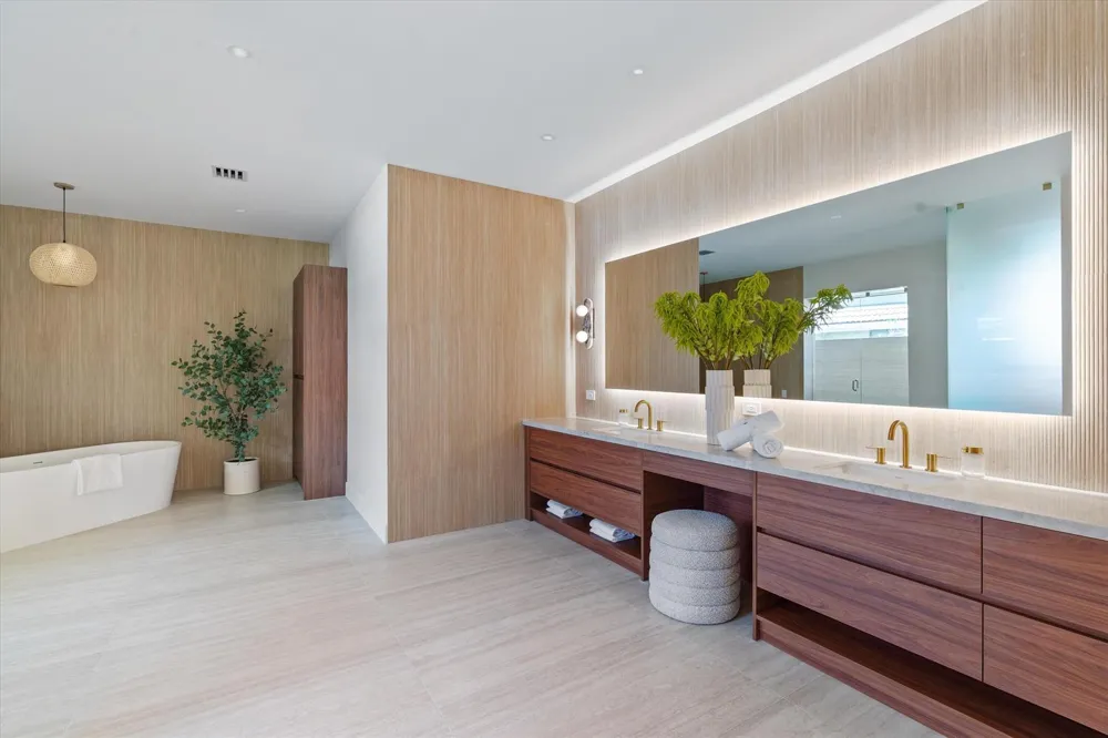 4484 Bocaire Boulevard Boca Raton, FL 33487