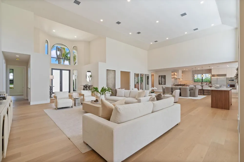 4484 Bocaire Boulevard Boca Raton, FL 33487