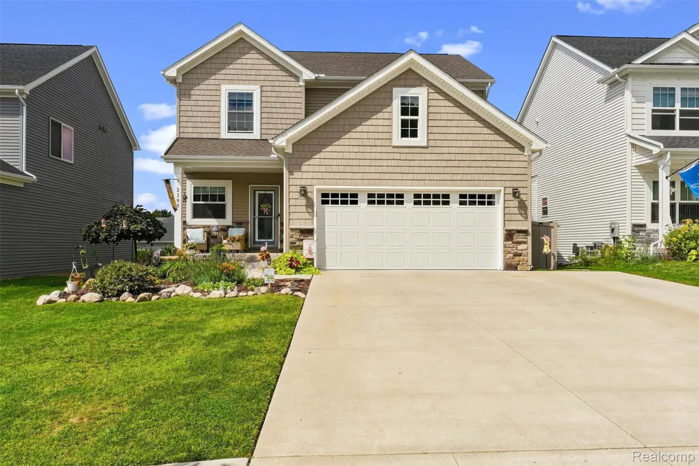 2165 Rolling Hills Drive Holly Township, MI 48442