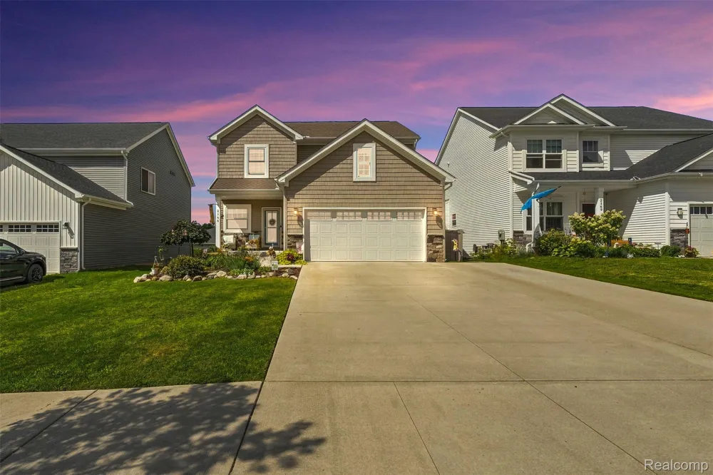 2165 Rolling Hills Drive Holly Township, MI 48442