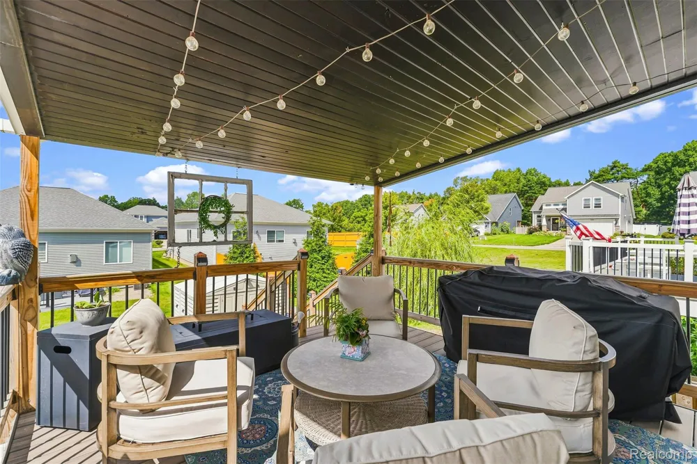 2165 Rolling Hills Drive Holly Township, MI 48442