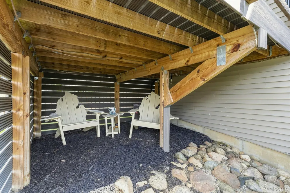 2165 Rolling Hills Drive Holly Township, MI 48442