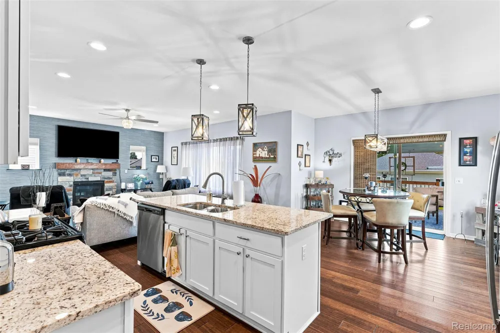 2165 Rolling Hills Drive Holly Township, MI 48442