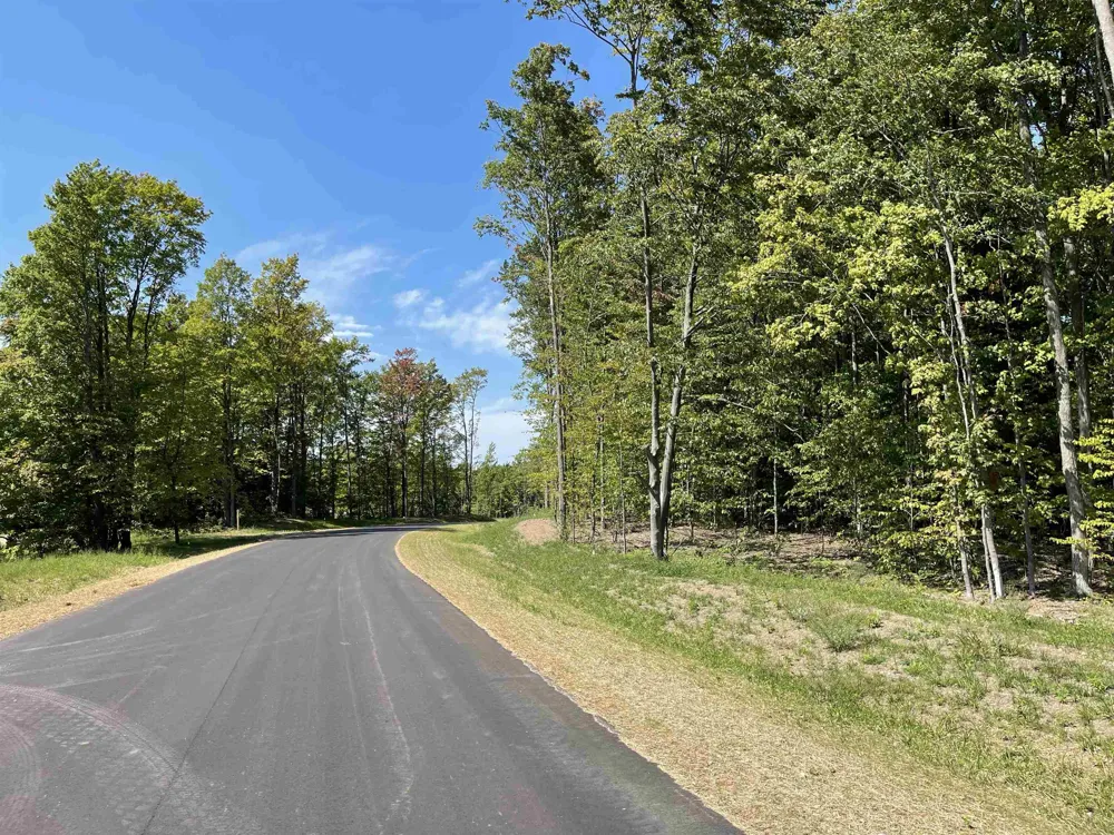 6128 Mountain Sky Road Paradise Township, MI 49649