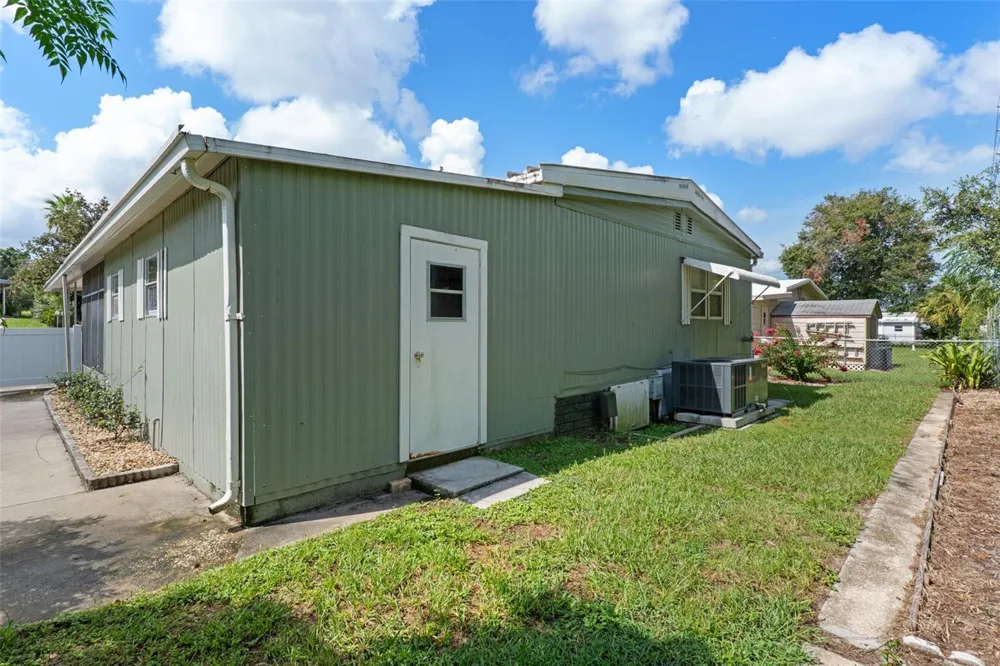 12041 FAIRWAY AVENUE Brooksville, FL 34613