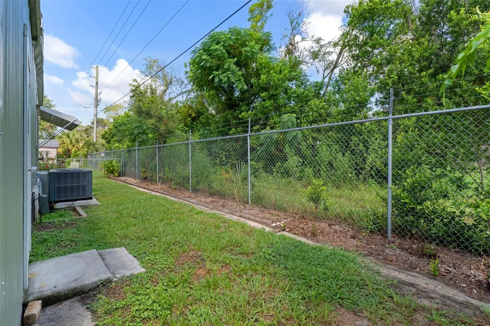 12041 FAIRWAY AVENUE Brooksville, FL 34613