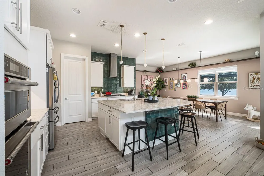 11262 LEMON LAKE BOULEVARD Orlando, FL 32836