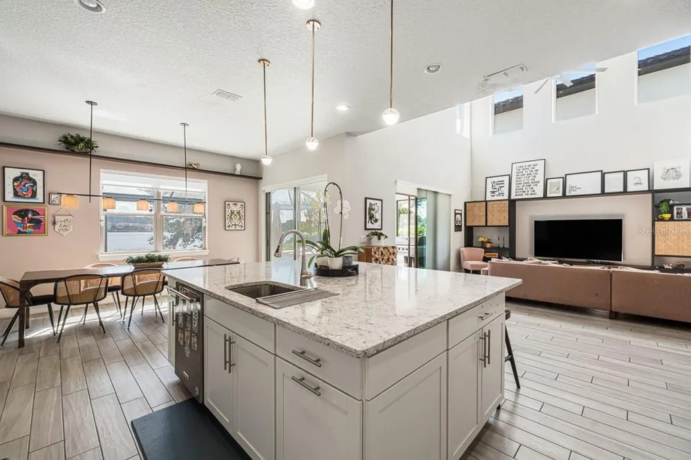 11262 LEMON LAKE BOULEVARD Orlando, FL 32836