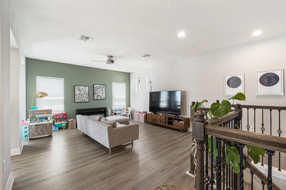 11262 LEMON LAKE BOULEVARD Orlando, FL 32836