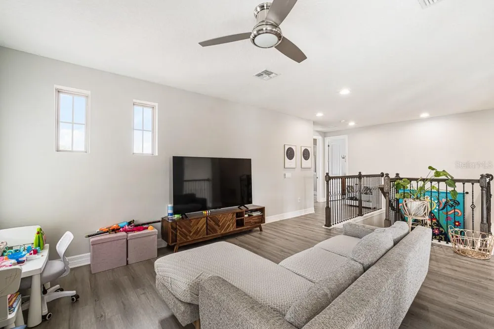 11262 LEMON LAKE BOULEVARD Orlando, FL 32836