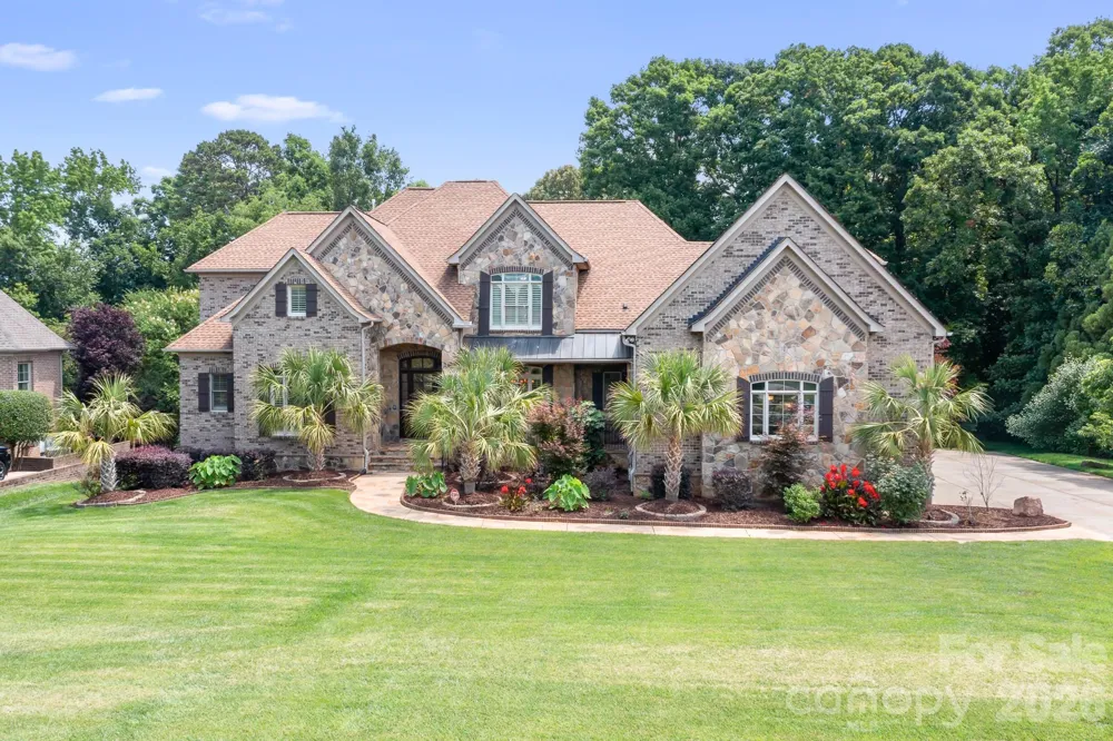 2215 Whiskery Drive Waxhaw, NC 28173