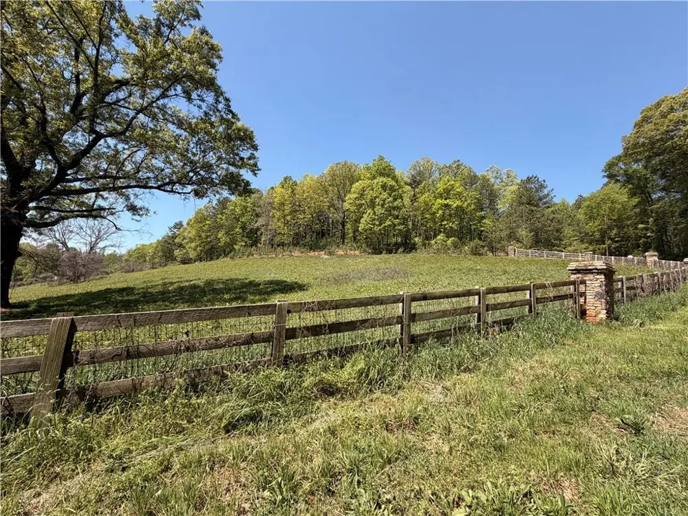 90 Tower Drive Cartersville, GA 30120