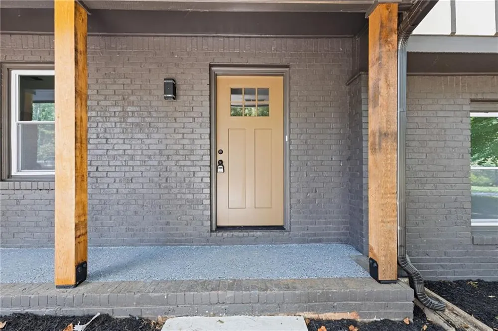 2176 Deer Trail Suwanee, GA 30024