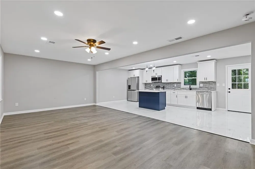 2176 Deer Trail Suwanee, GA 30024