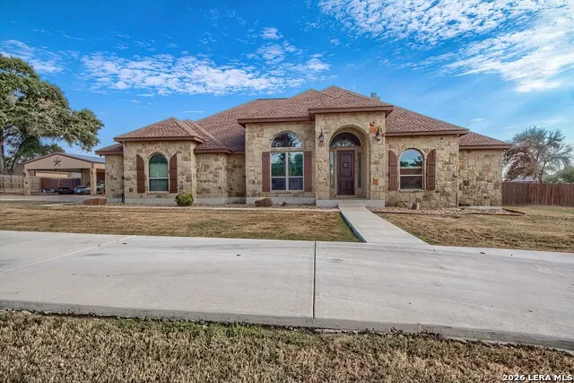125 BUCKS LN La Vernia, TX 78121