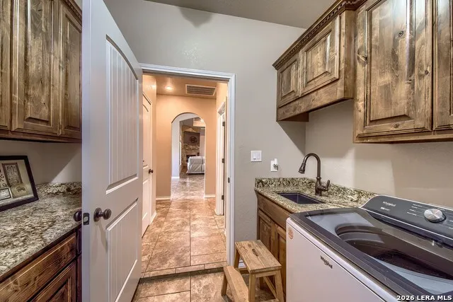125 BUCKS LN La Vernia, TX 78121