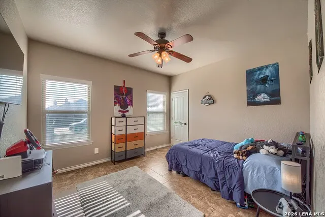 125 BUCKS LN La Vernia, TX 78121