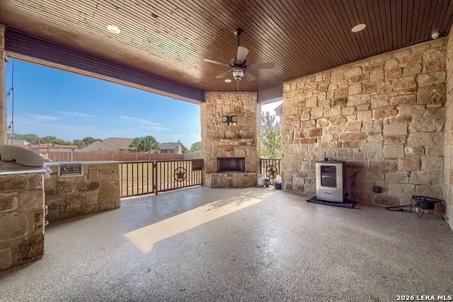 125 BUCKS LN La Vernia, TX 78121