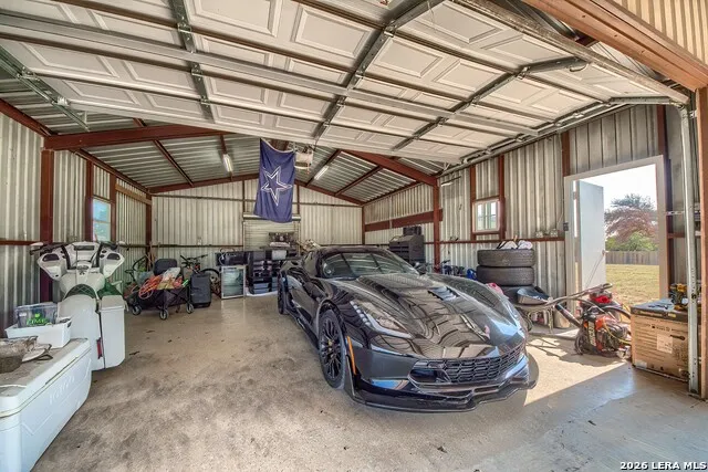 125 BUCKS LN La Vernia, TX 78121
