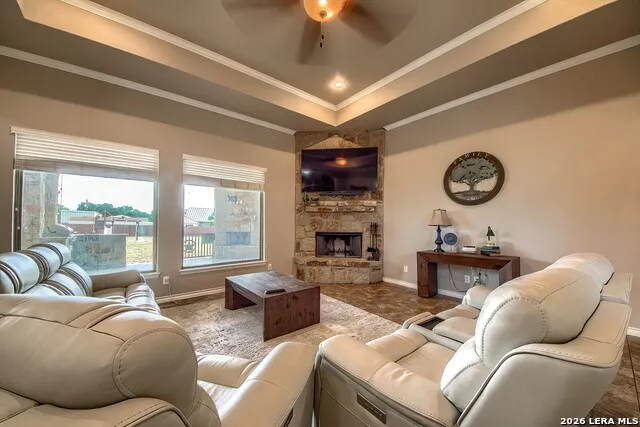 125 BUCKS LN La Vernia, TX 78121