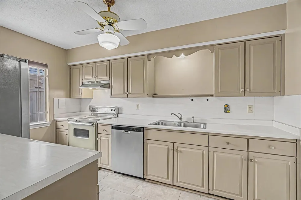 6337 Del Monte Drive #96 Houston, TX 77057