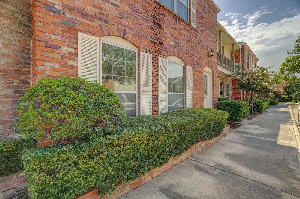6337 Del Monte Drive #96 Houston, TX 77057