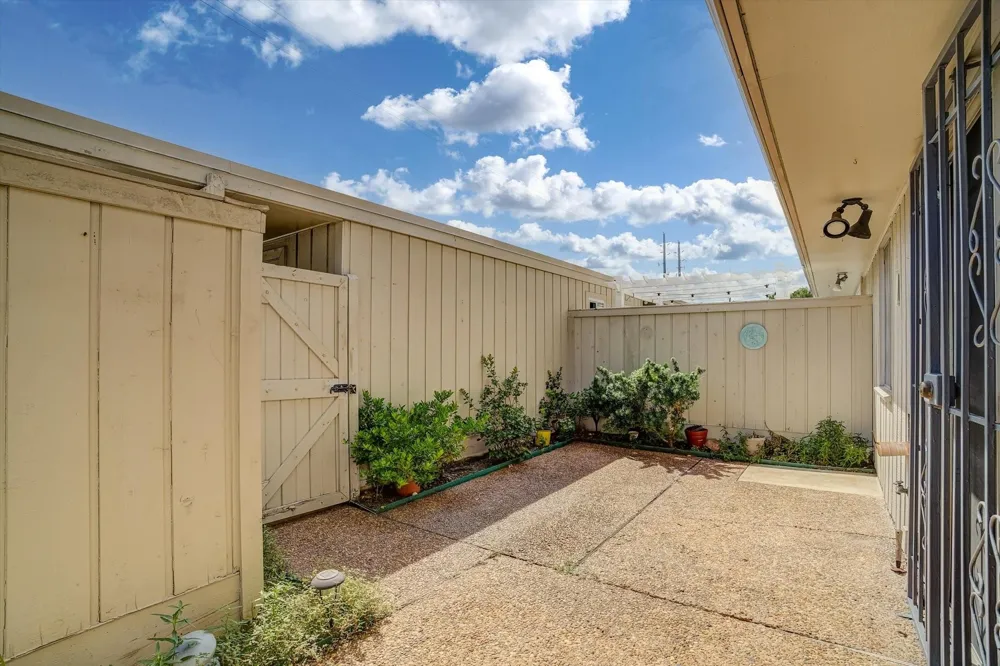 6337 Del Monte Drive #96 Houston, TX 77057