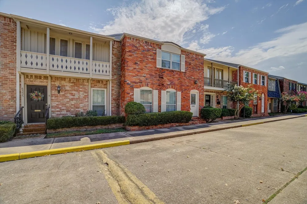 6337 Del Monte Drive #96 Houston, TX 77057