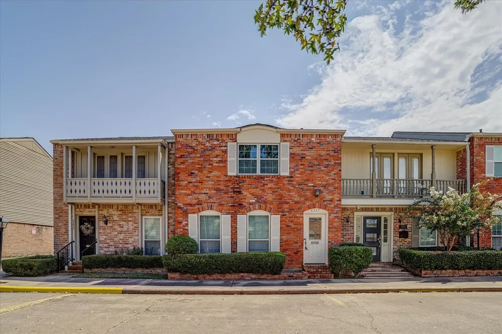 6337 Del Monte Drive #96 Houston, TX 77057